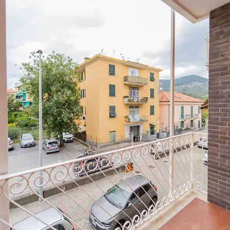 197 - Casa Gio, 5 Minuti Di Auto Dal Mare E Dal Centro Di Sestri Levante